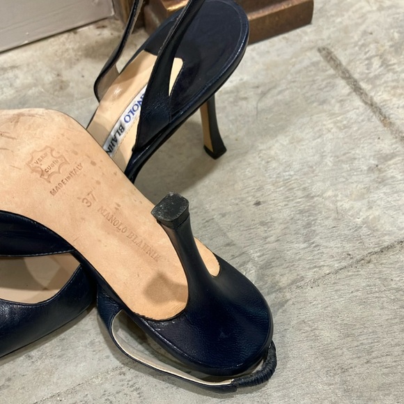 Manolo Blahnik sling back heels pumps. Elegant Navy Women's Heels - Picture 4 of 5